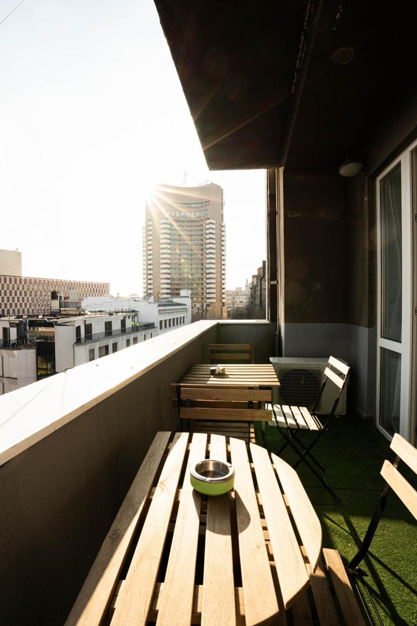 Ultracentral Dreamland Apartment 3 Bdrm Bucharest Exterior photo